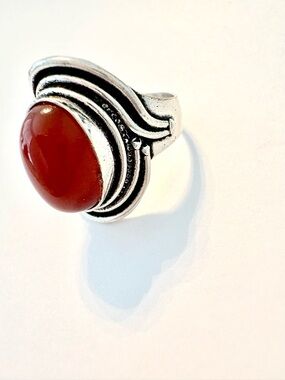 Beautiful 1 inch, 925 marked, Carnelian ring, size 7 1/2.